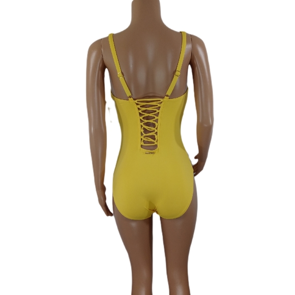 Michael Kors Swim SuitBack Lace Up DesignBody: 8 - Picture 4 of 4